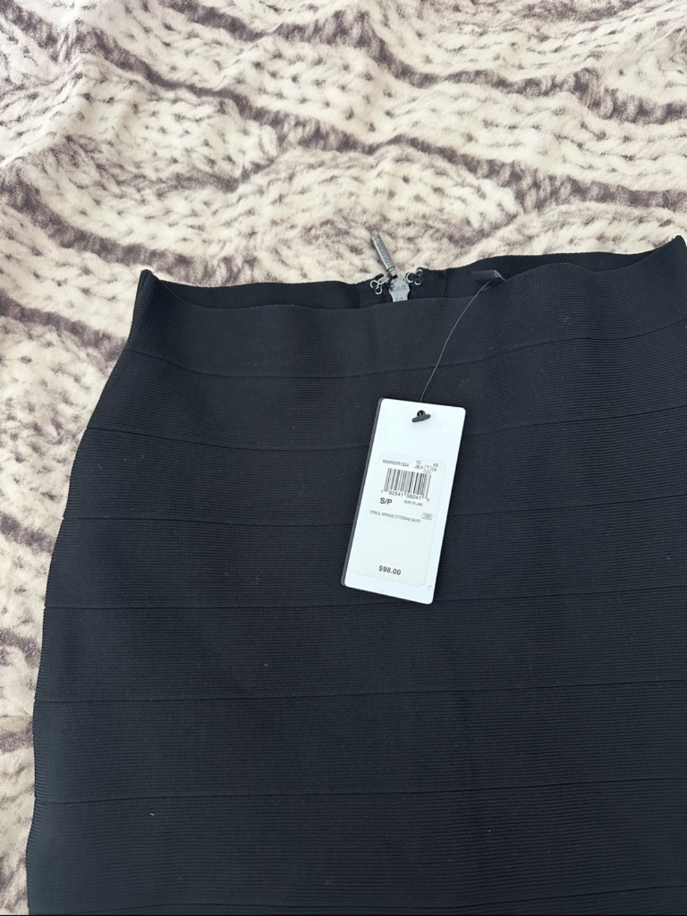 NWT GUESS Black Bandage-Style Pencil Skirt - Picture 3 of 5